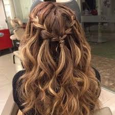 This long layered hairstyle for girls with long hair removes bulk and keeps natural spirals look great. 50 Incredibly Easy Hairstyles For School To Save You Time Hair Motive Hair Motive