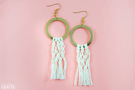 However, it involves a host of trinkets, beads, and embellishments, making it a 38. 33 Beginner Diy Macrame Craft Project Ideas That Are Easy And Fun