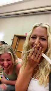 Dwarf Wrestle with My Girlfriend