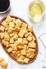 30 Easy Snacks To Make At Home That Aren T Cheese And Crackers For The Millionth Time Easy Snacks Snacks School Snack Recipe
