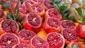 Kandungan antioksidan dalam buah delima akan membuat jantung lebih sehat. Ternyata 6 Buah Ini Disebutkan Dalam Al Qur An Lho Kamu Suka Yang Mana