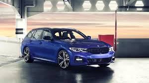 Cari kereta terpakai bmw 320i kuala lumpur dengan harga murah dan terbaik. 2020 G20 Bmw 320i M Sport Touring Launched In Indonesia First 25 Units To Be Sold Online Wapcar