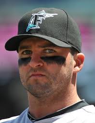 Report: Marlins shopping Dan Uggla
