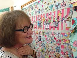 Eileen, Judith and I travelled to Wallace House in Noosa today for a trunk  show by Margaret Sampson George. It was fantastic. Love her eclectic style.