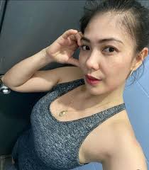 Answer comment please 🥺🥺