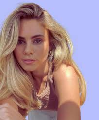 Amazing… 😍🥰 S o p h i e L l o y d