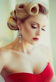 Kurze Frisuren Rockabilly Frisur Kurze Haare Frisuren Trendfrisuren2019 Frisurideen Neuefri Kurzefri Rockabilly Frisur Hochzeitsfrisuren Brautfrisur