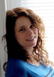 Genevieve Newell's Instagram, Twitter & Facebook