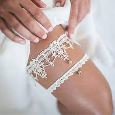 Perlen gelten seit jeherals als symbol für weisheit, schönheit und liebe. Strumpfband Diamond Couture Etsy Hochzeit Accessoires Strumpfband Hochzeit Armband Braut