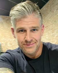 Any gay around here, don't know much about this New thread ☺️