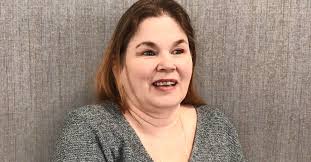 Linda Kurowski's Instagram, Twitter & Facebook