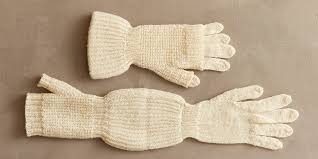 Since the mittens will be connected by braids,you need one more special spoke. A Pair Of Ingenious Knitted Gloves The Richmond Gloves To Knit Piecework