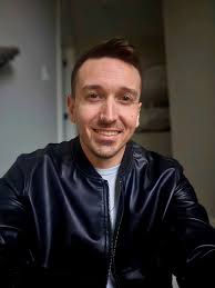 Stephen Sarver (@sarverious_)