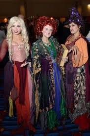 The Sanderson Sisters Hocus Pocus Birds Of 39 Playcastle Corsetry Sister Halloween Costumes Cute Halloween Costumes Halloween Costumes Friends