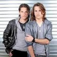 Listen to mau y ricky | soundcloud is an audio platform that lets you listen to what you love and share the sounds you stream tracks and playlists from mau y ricky on your desktop or mobile device. Mau Y Ricky Montaner Mr Montaner Twitter