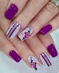 You see so many beautiful nail designs with tiny flowers, bows ect and i i have started embroidering 'lavender nails' on my towels so my manicure table is starting to look a lot more professional for a. Pin By Aixa Medina On Nail Design Ideas Floral Nails Stylish Nails Art Nail Art Designs