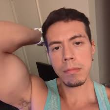 Victor Calva (@tweets_by_vic)