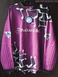 Jun 11, 2021 · thema: Exklusiv Leeds United 21 22 Drittes Trikot Geleakt Nur Fussball