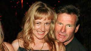 Originally known for his contribution to australian rules football as a player for the geelong football club. Obksjtfixfpzhm