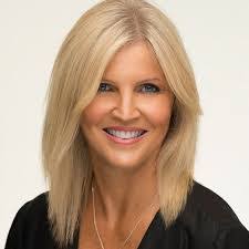 Penelope Barrett's Instagram, Twitter & Facebook