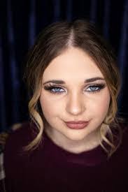 Jasmine Davison's Instagram, Twitter & Facebook