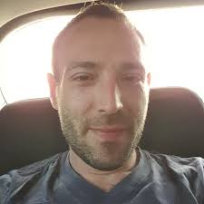 vanilla chocolate look like a AI picture are a sex doll.🙄🫩