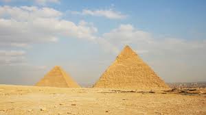 Dove sono le mie piramidi? Le Tre Piramidi Di El Giza Furono Costruite Dall Alto Wall Street International Magazine