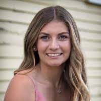 Ashley Badeau's Instagram, Twitter & Facebook