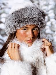 the only things softer than snow ❄️🩷 cozy up in the new ski shop now at  #shopcider