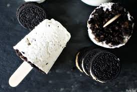 Es krim merupakan makanan beku yang manis yang umumnya. 5 Resep Es Krim Kekinian Yang Hits Dari Beng Beng Hingga Chocolatos