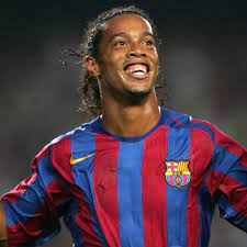 Ronaldinho is widely accepted as one of the best footballers to have ever played the game, having lit up pitches across the world in the colours of barcelona, brazil and ac milan, among others. Ronaldinho A Player So Good He Made You Smile Ronaldinho The Guardian