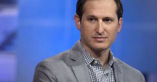 Daily fantasy sports sites said to unite under DraftKings CEO