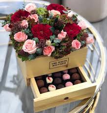 Send flowers and chocolate for same day delivery. Lovely Flower Box With Chocolates Flower Box Gift Flower Gift Ideas Flower Boxes