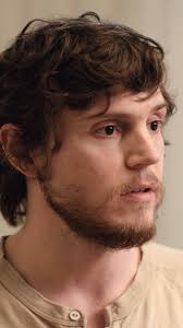 evan peters