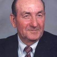 Kelly Gebhardt's Instagram, Twitter & Facebook