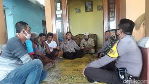 Hal tersebut langsung direspons oleh jajaran musyawarah pimpinan kecamatan (muspika) kecamatan gembong. Viral Wisata Rakit Di Rawa Jombor Warga Dibuat Khawatir