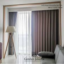Model atau jenis bahan gorden, dan juga lebar kain gorden paling mempengaruhi harga gorden.jadi, ketika kriteria utama anda adalah budget, kami akan membantu mensortir pilihan berdasarkan bahan. Harga Gorden Blackout Gorden Jakarta