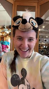 🌸🦨Flower power 🦨🌸 @Village hat shop Long Beach #bambiflower #sillyhat  #crazyfunkyjunkyhat #disney