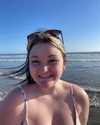 emily clark (@emjoclark) • Instagram photos and videos