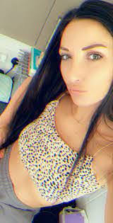 Amy Caba's Instagram, Twitter & Facebook