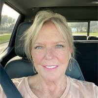 Linda Peebles's Instagram, Twitter & Facebook