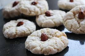 Put the flour, baking powder and salt in the food processor. Italian Almond Crackle Biscuits Liliana Battle