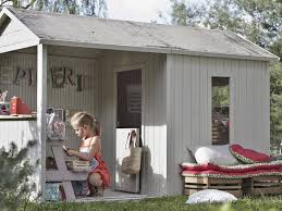 A la recherche d'une cabane ou d'une maisonnette de jardin à petit prix pour vos enfants ? Une Cabane En Bois Pour Enfant A Prix Doux Joli Place