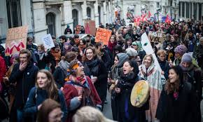 Internationale vrouwendag is voortgekomen uit de inspanningen die vrouwen en feministische bewegingen al decennia lang hebben geleverd. Internationale Vrouwendag 2021 Zij Kant