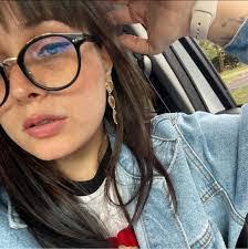 Camisha Thompson's Instagram, Twitter & Facebook