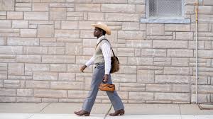 Or us) or america, is a country primarily located in north america.it consists of 50 states, a federal district, five major unincorporated territories, 326 indian reservations, and some minor possessions. Apples Anthologieserie Little America Jetzt Verfugbar Apple De