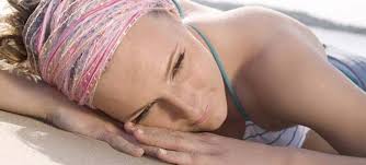 Wir zeigen dir im video, wie einfach und schnell es gelingt! Mit Einem Tuch In Den Haaren Schone Frisuren Zaubern