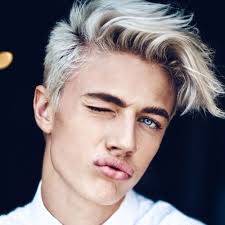 23 Best Men S Hair Highlights 2020 Styles Men Blonde Hair Men Hair Highlights Platinum Blonde Hair Men