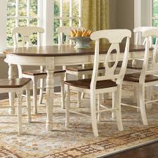 Oval Table This Is What I Want To Do With Our Black Chairs And Oval Table Except The Chairs Will Dining Room Table Decor Oval Table Dining Casual Dining Rooms