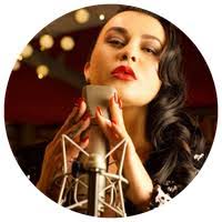 Alexis Corey's Instagram, Twitter & Facebook